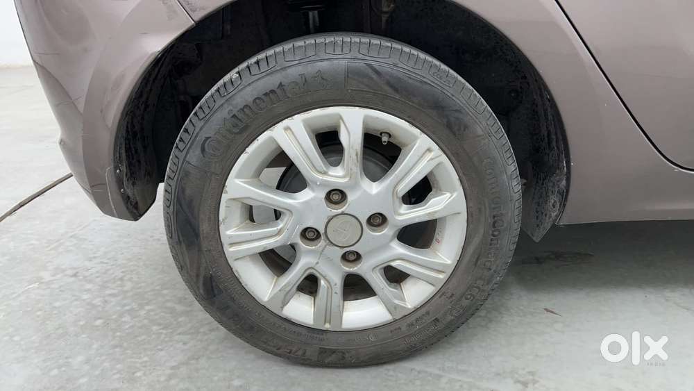 Tata Tiago Xz, 2016, Petrol