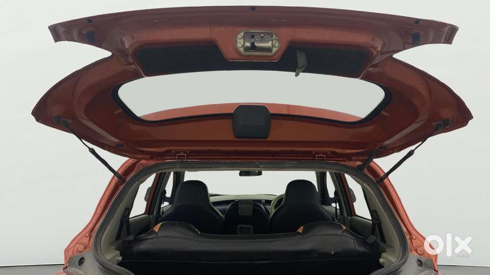 Mahindra Kuv 100 2016-2017 Mfalcon G80 K4, 2016, Petrol
