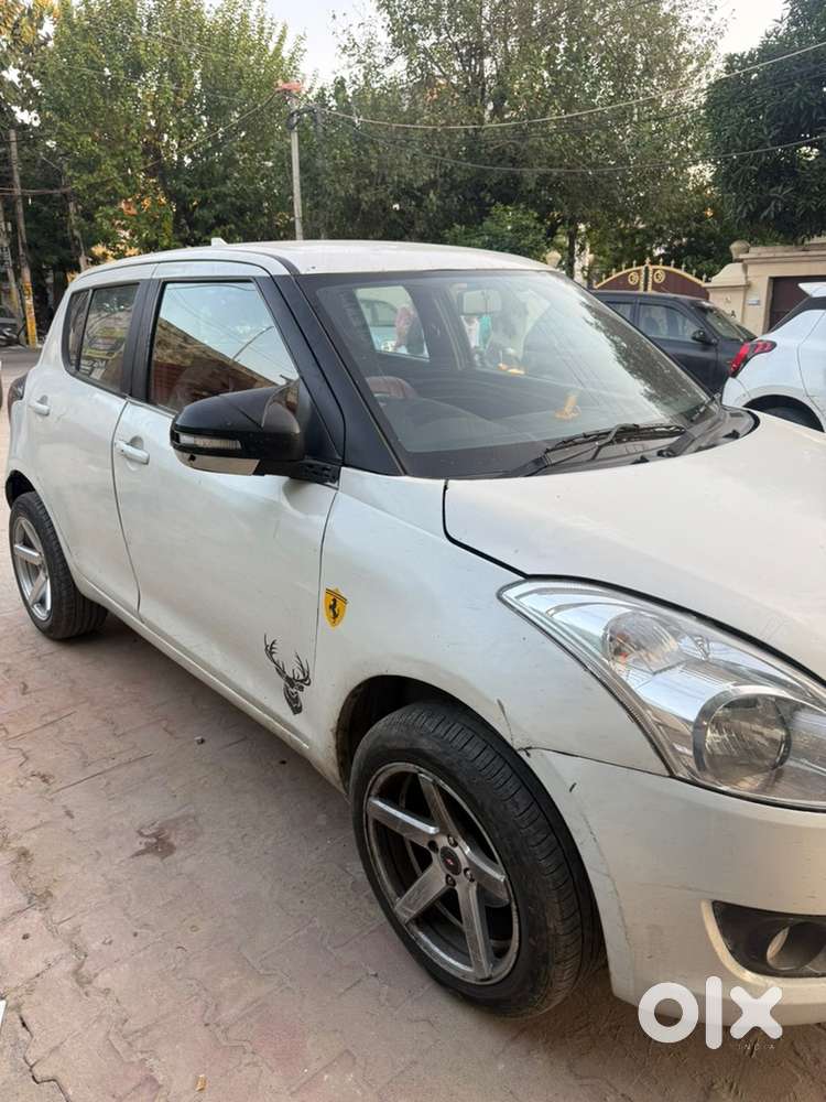 Maruti Suzuki Swift 2011 Petrol
