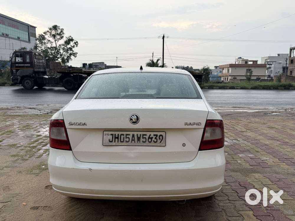 Skoda Rapid 1.6 Mpi Ambition, 2014, Petrol