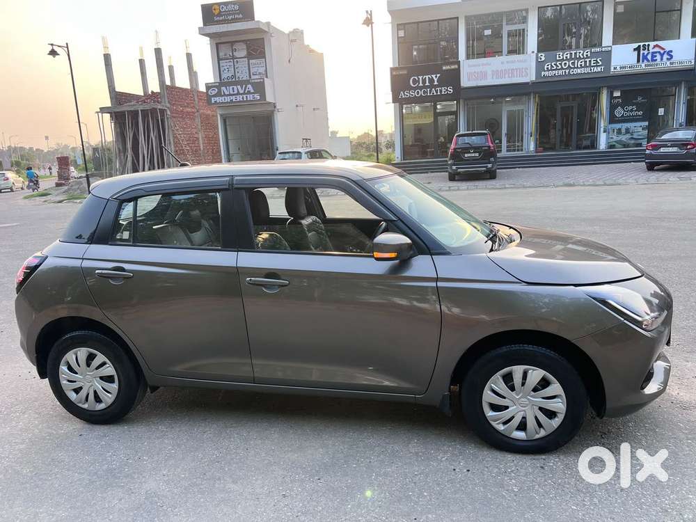 Maruti Suzuki Swift Vxi Optional, 2024, Petrol