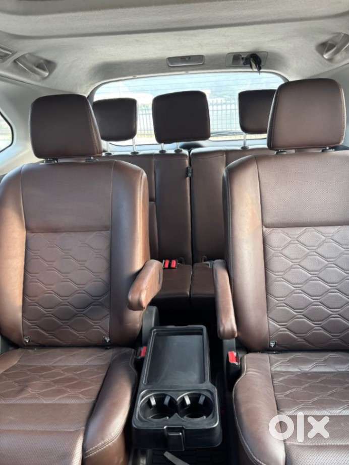 Toyota Innova Hycross 2.0 Zx Hybrid 7 Str, 2023, Petrol