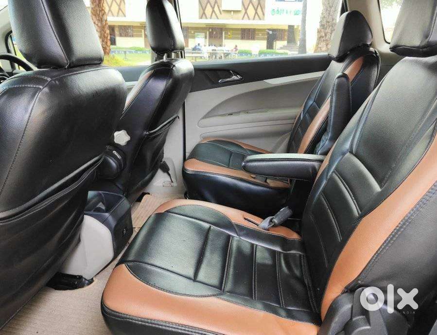 Mahindra Marazzo M6, 2019, Diesel