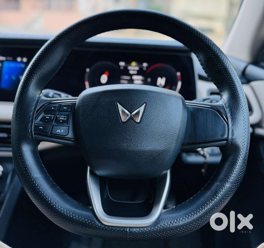 Mahindra Xuv700 2.2 Ax 5 Diesel Mt 7 Str, 2023, Diesel