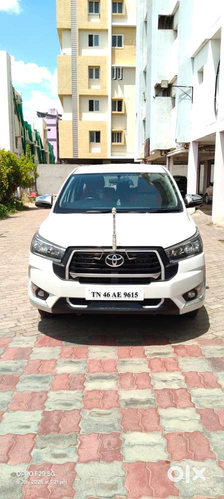 Toyota Innova Crysta 2.4 G Plus Mt 8 Str, 2025, Diesel