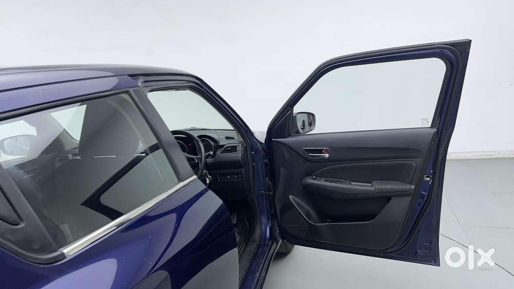 Maruti Suzuki Swift 2018 Vxi, 2022, Petrol