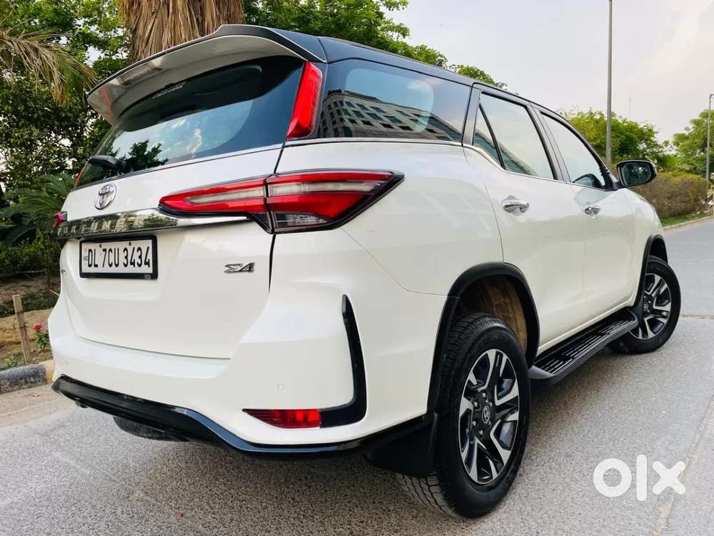Toyota Fortuner Legender, 2022, Diesel