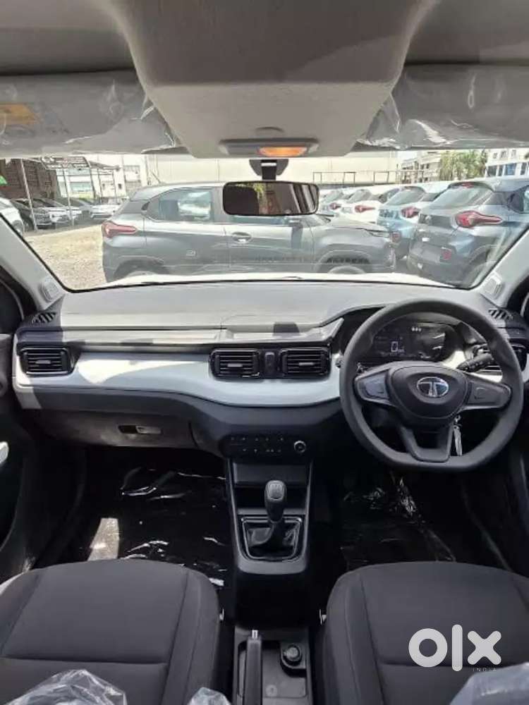 Tata Punch 1.2 Pure 2024