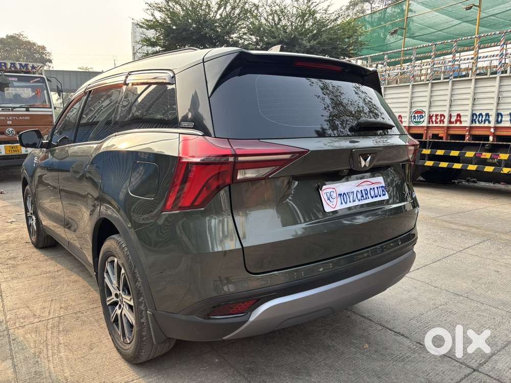 Mahindra Xuv700 2.0 Ax 7 Petrol At Str, 2025, Petrol