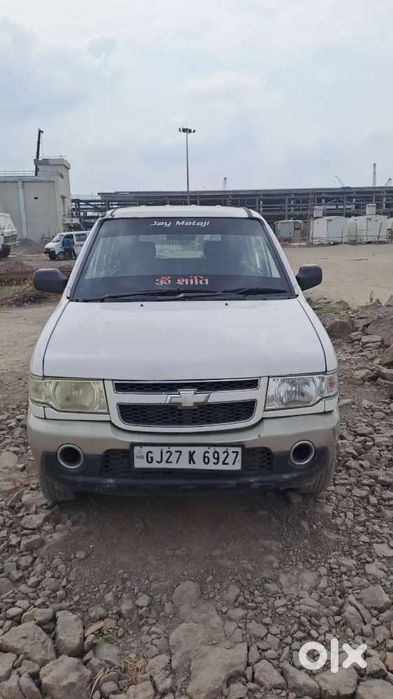 Chevrolet Tavera 2013