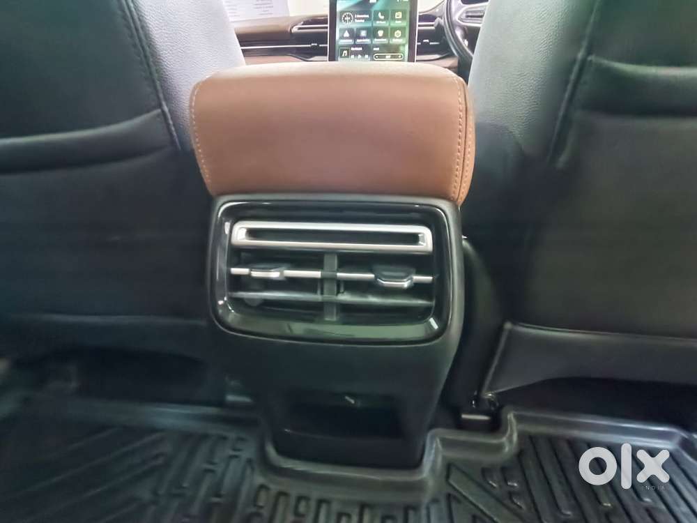 Mg Hector Plus Savvy Pro 1.5 Turbo Petrol Cvt 7 Str, 2024, Petrol