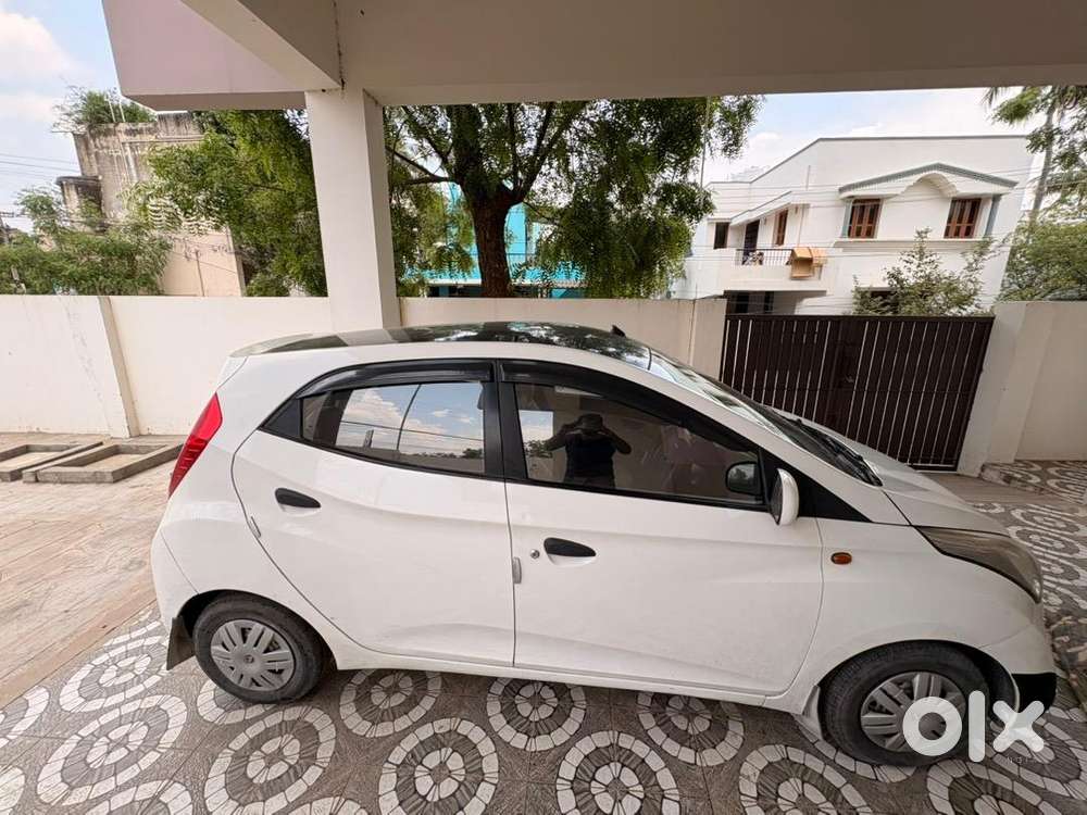 Hyundai Eon 2013 Petrol 127000 Km Driven