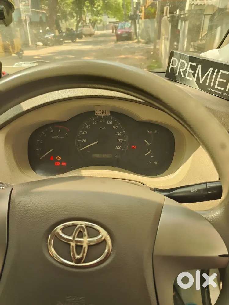 Toyota Innova 2012 Diesel 307000 Km Driven Single Owner