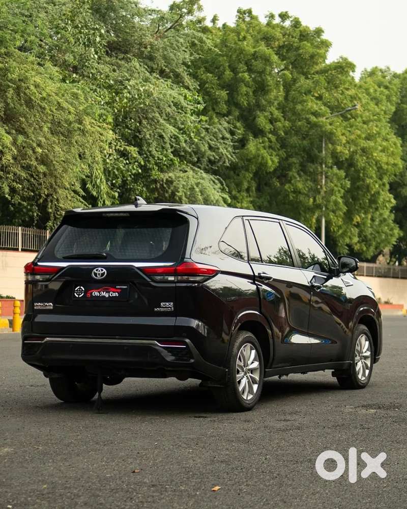 Toyota Innova Hycross 2.0 Vx Hybrid 7 Str, 2024, Petrol