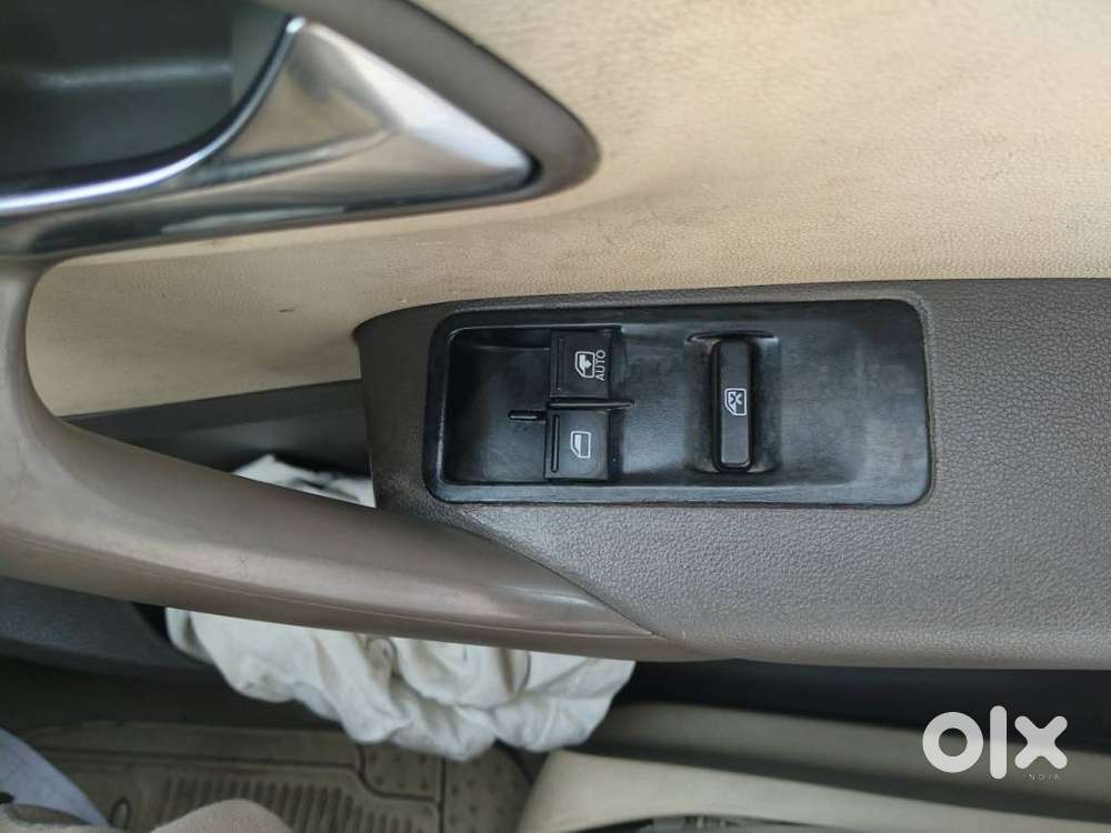 Volkswagen Vento 2010-2013 Petrol Trendline, 2011, Petrol