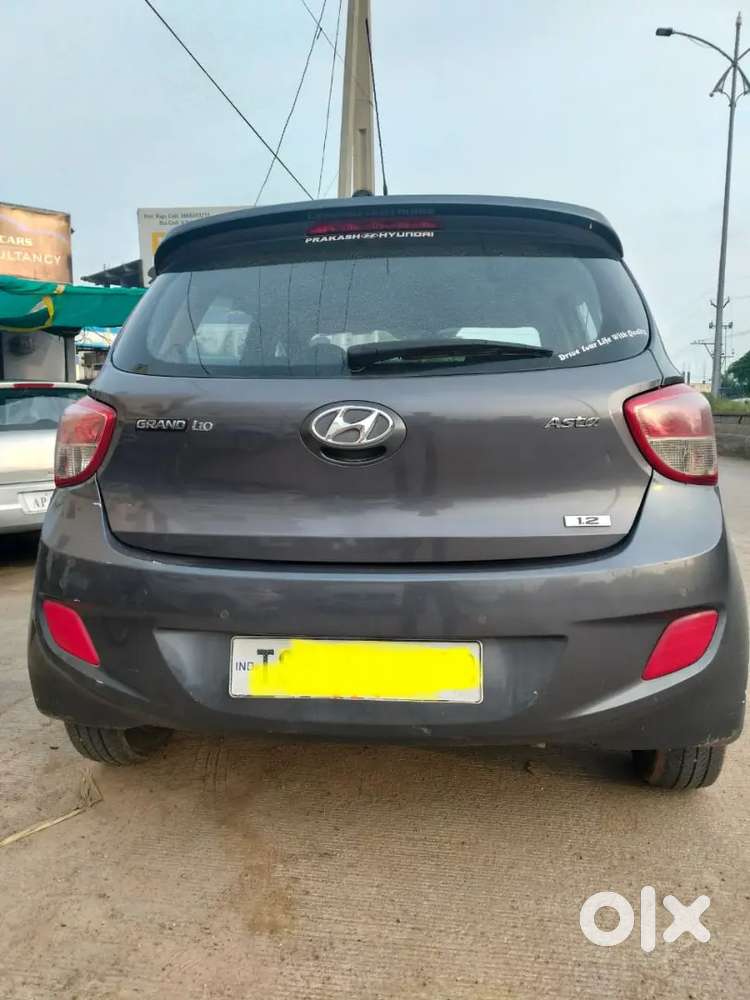Hyundai Grand I10 2016,single Hand, Employe Vehicle,fancy Number 8888