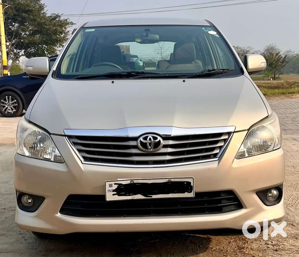 Toyota Innova 2.5 Vx (top-end) Diesel  2012  Chandigarh Registration