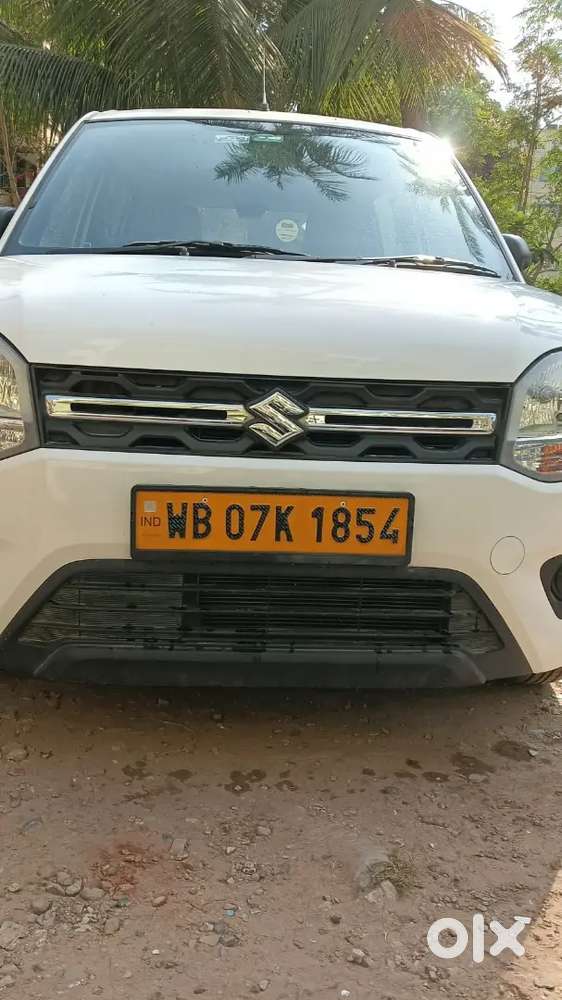 Selling My New Condition Car