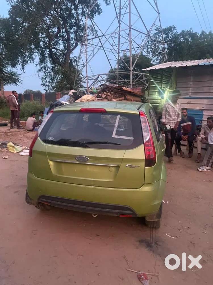 Ford Figo Petrol Manual 2010 Car