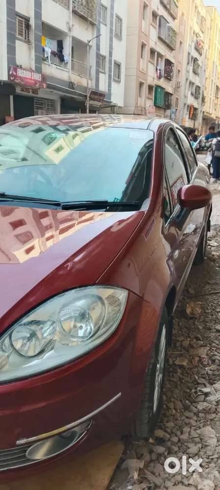 Flat Linea Model Of A Car Vehicle