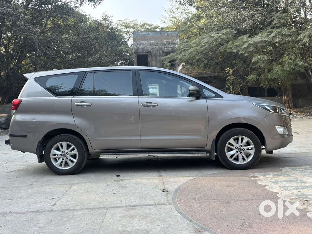 Toyota Innova Crysta 2.4 V 8 Str, 2018, Diesel