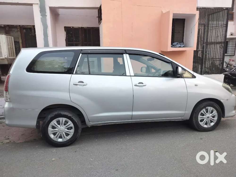 Toyota Innova 2.0 2010 Model