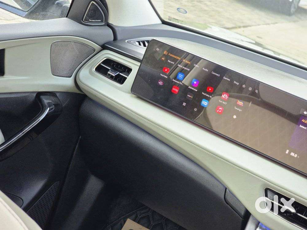 Mahindra Xev 9e Pack Three (top Model), 2025, Electric