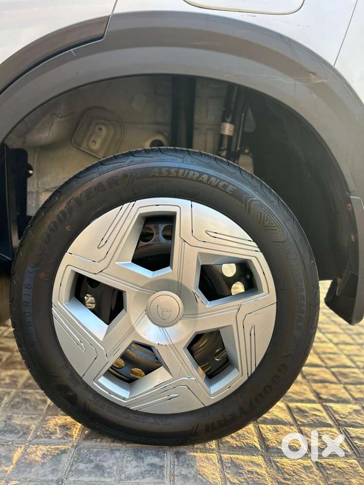 Tata Nexon, 2024, Petrol