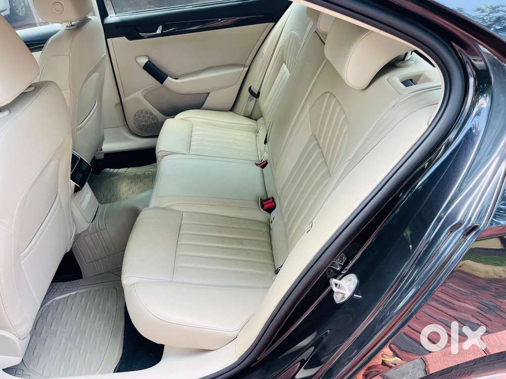 Skoda Superb Laurin And Klement 1.8, 2016, Petrol