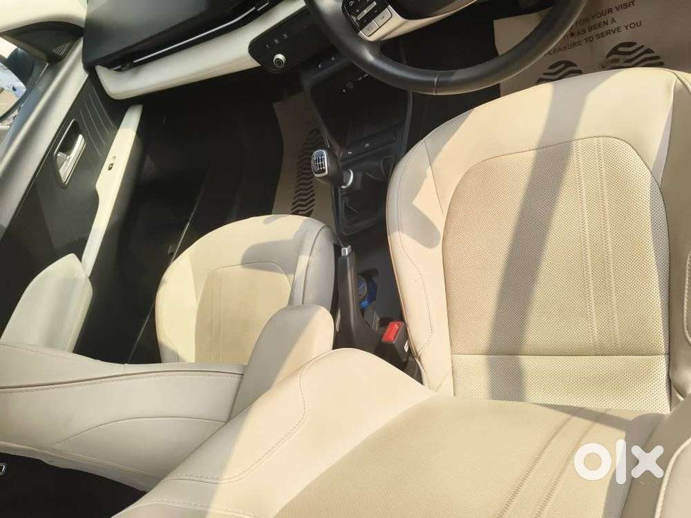 Hyundai Verna 1.5 Sx (o) Vtvt, 2024, Petrol