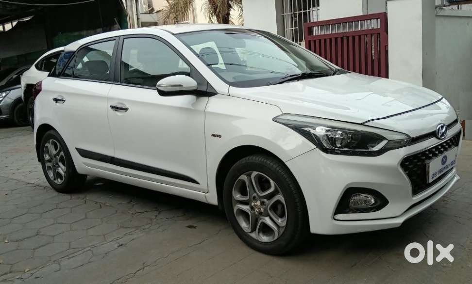 Hyundai Elite I20 1.2 Asta (o) Cvt, 2019, Petrol