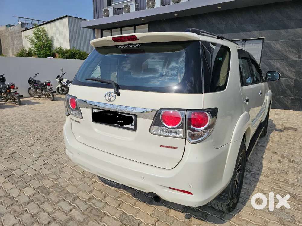 Toyota Fortuner 2016 Diesel 195000 Km Driven All Service Record