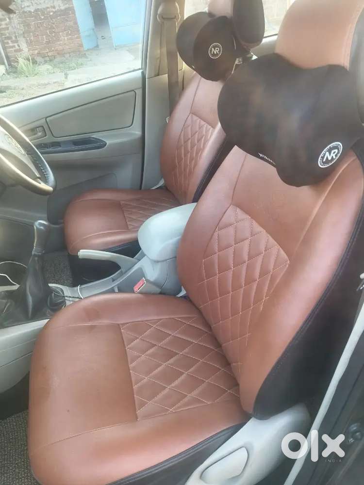 Toyota Innova 2.5g  2011
