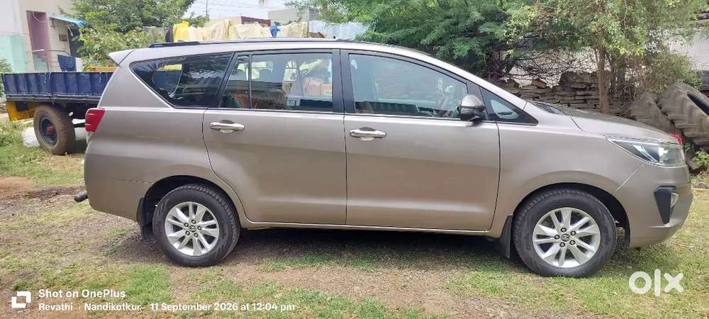 Toyota Innova Crysta 2017 Manual