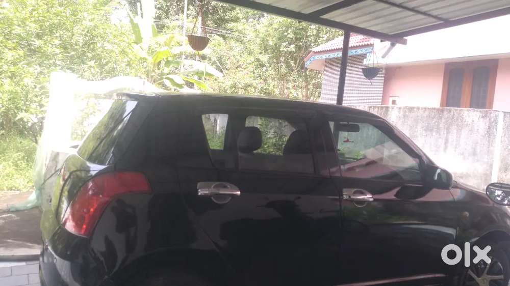 Swift Maruti Suzuki 2006