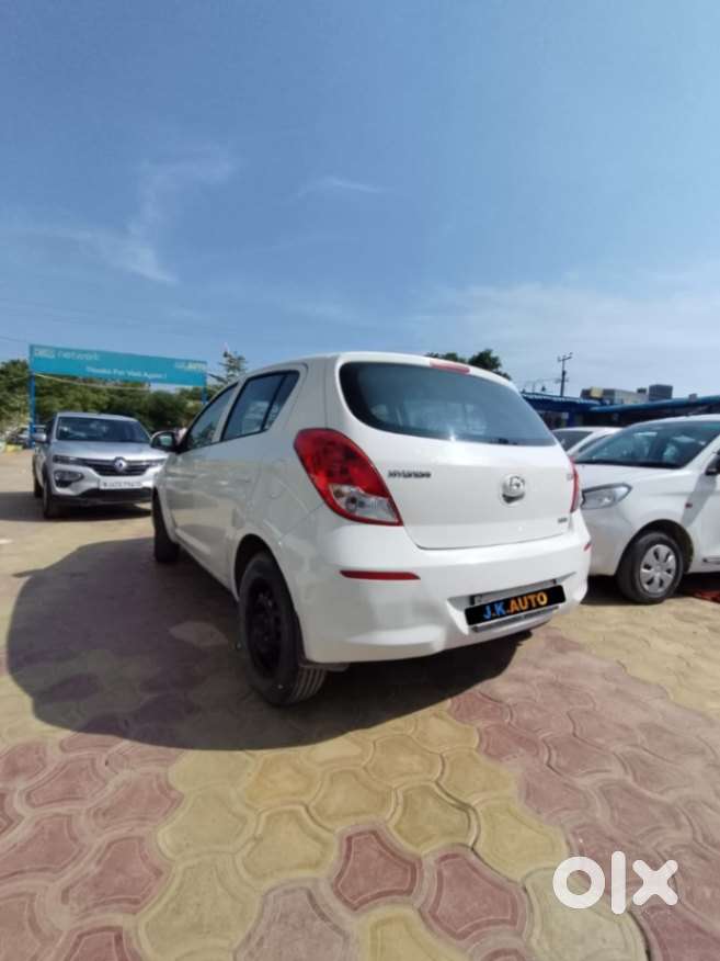 Hyundai I20 Magna 1.2 Mt, 2014, Petrol