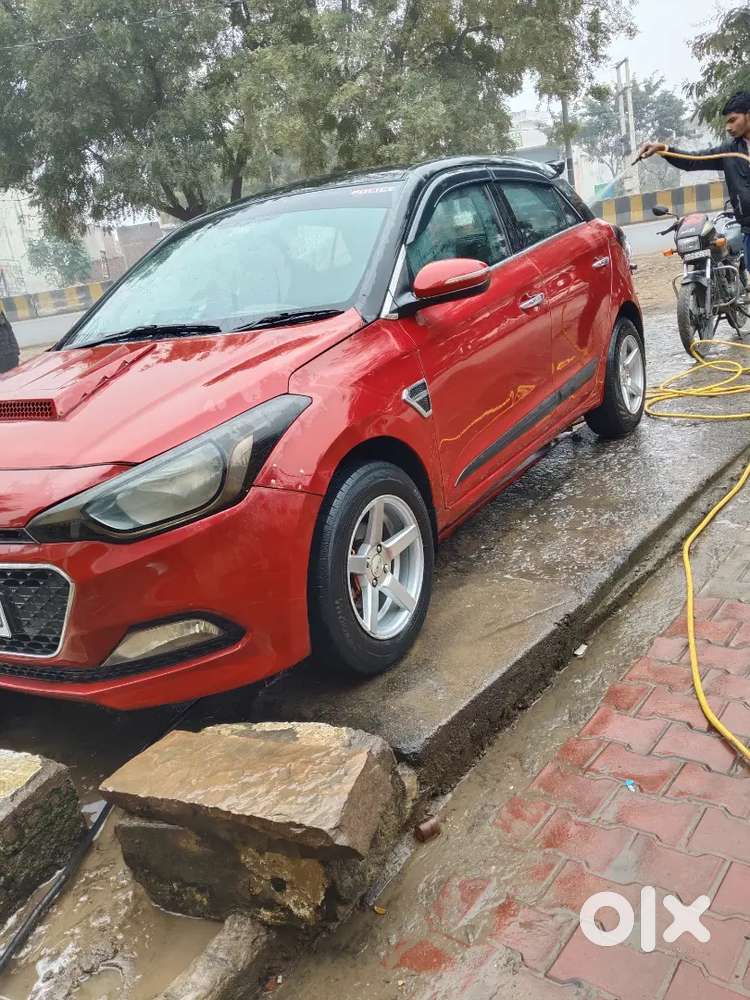 Hyundai New I20 2015 Diesel 125000 Km Driven