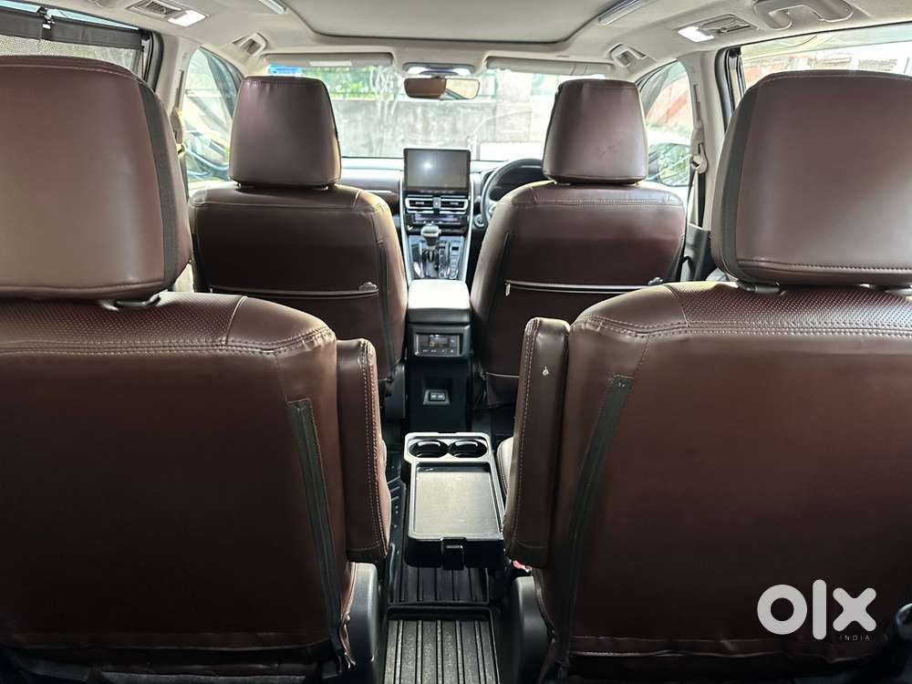 Toyota Innova Hycross 2.0 Vx (o) Hybrid 7 Str, 2024, Petrol
