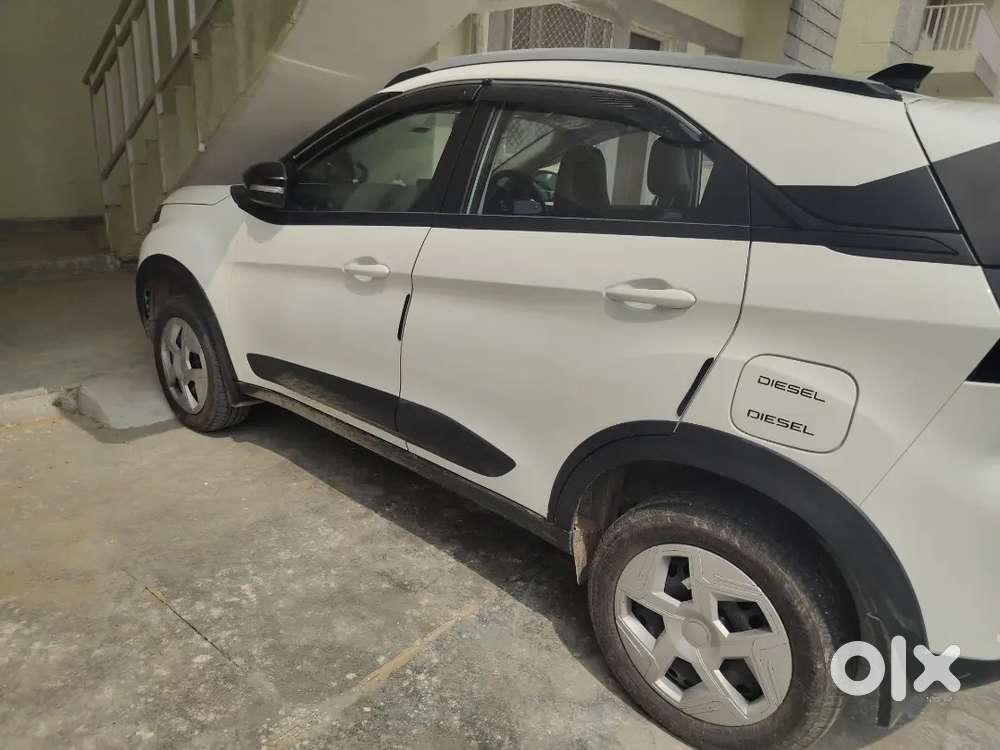 Tata Nexon Pure 1.5 2025
