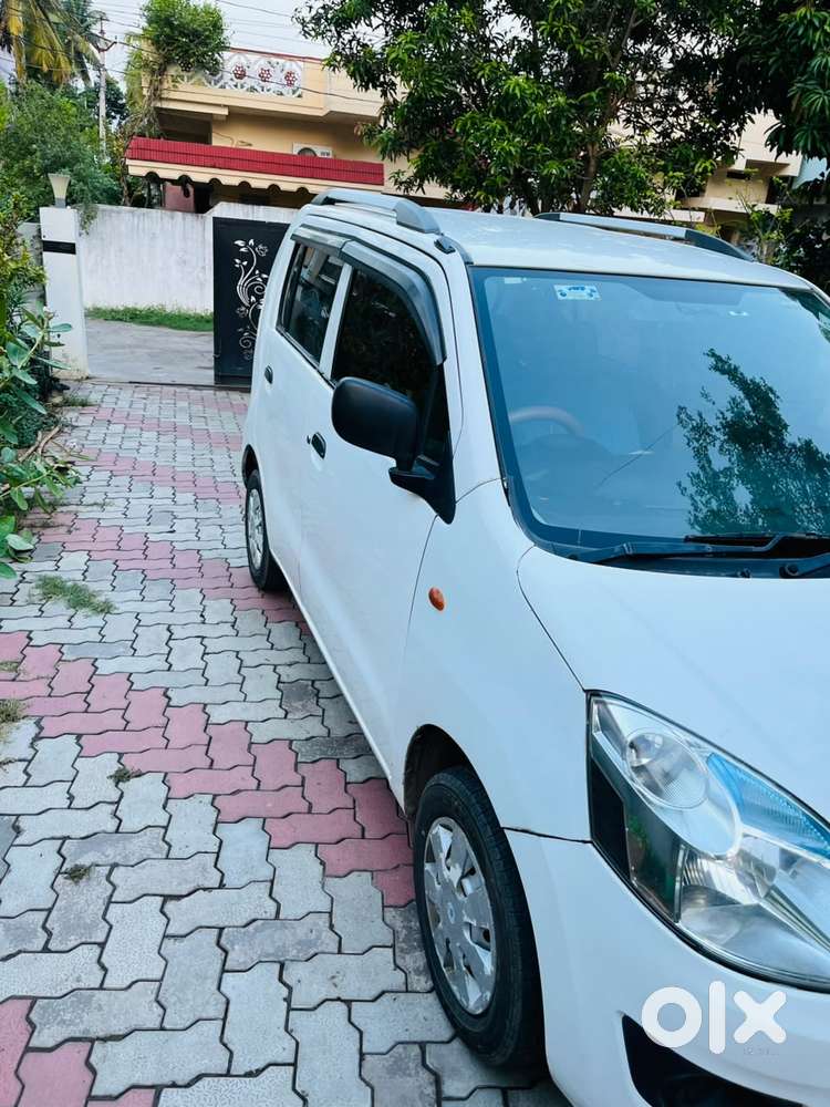 Maruti Suzuki Dzire 1.2 Zxi Plus Amt, 2023, Cng & Hybrids