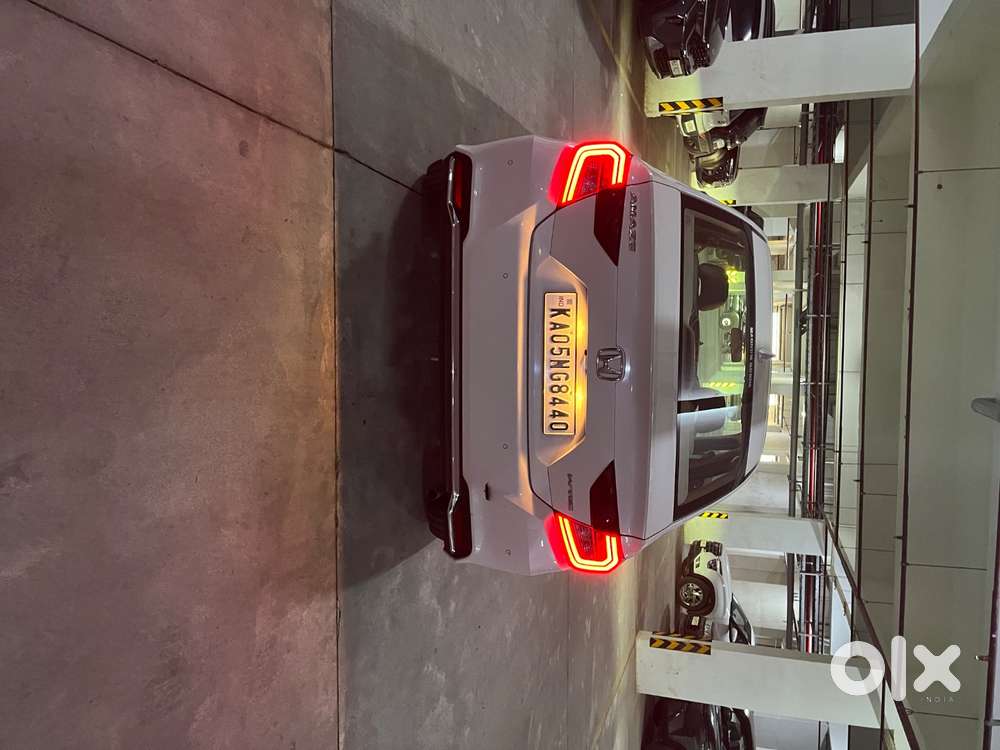 Honda Amaze Vx 2023 Petrol Well Maintained