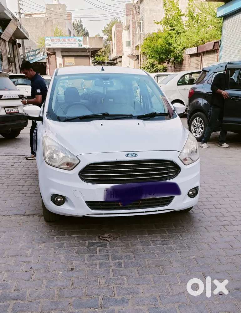 Ford Figo Aspire 2016 Cng & Petrol 84000 Km Driven