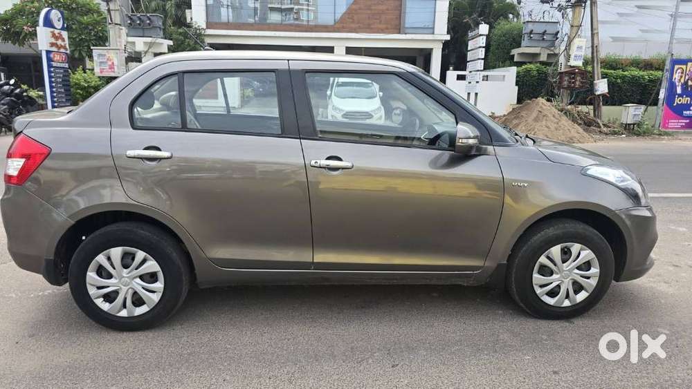 Maruti Suzuki Swift Dzire 1.2 Vxi, 2016, Petrol