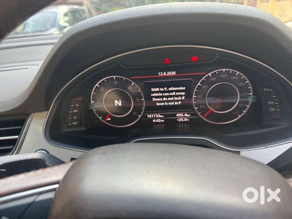 Audi Q7 Pearl White 2016