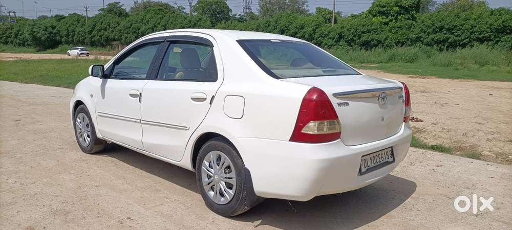 Toyota Etios 2014 Cng & Hybrids Well Maintained