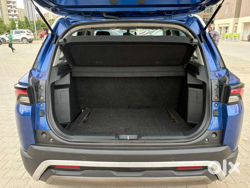 Maruti Suzuki Brezza 1.5 Vxi At Smart Hybrid, 2022, Petrol
