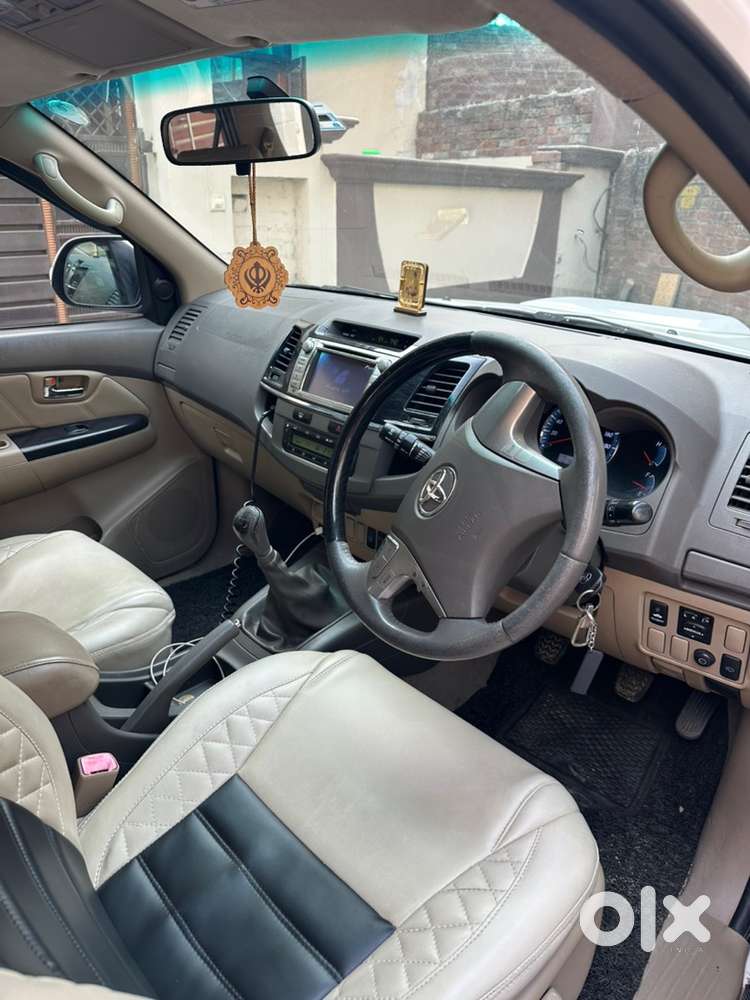 Toyota Fortuner Diesel 2013