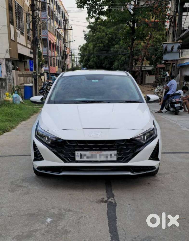 Hyundai New I20 1.2 Asta (o) Ivt, 2025, Petrol
