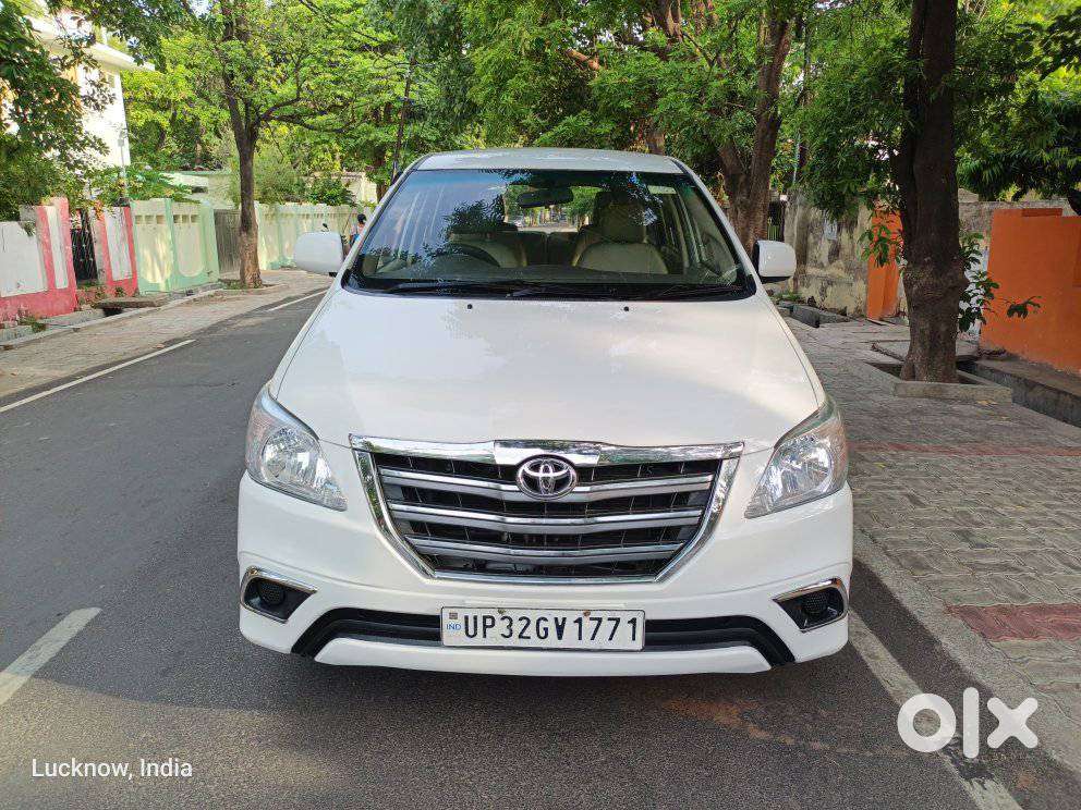 Toyota Innova 2.5 G (diesel) 8 Seater, 2016, Diesel