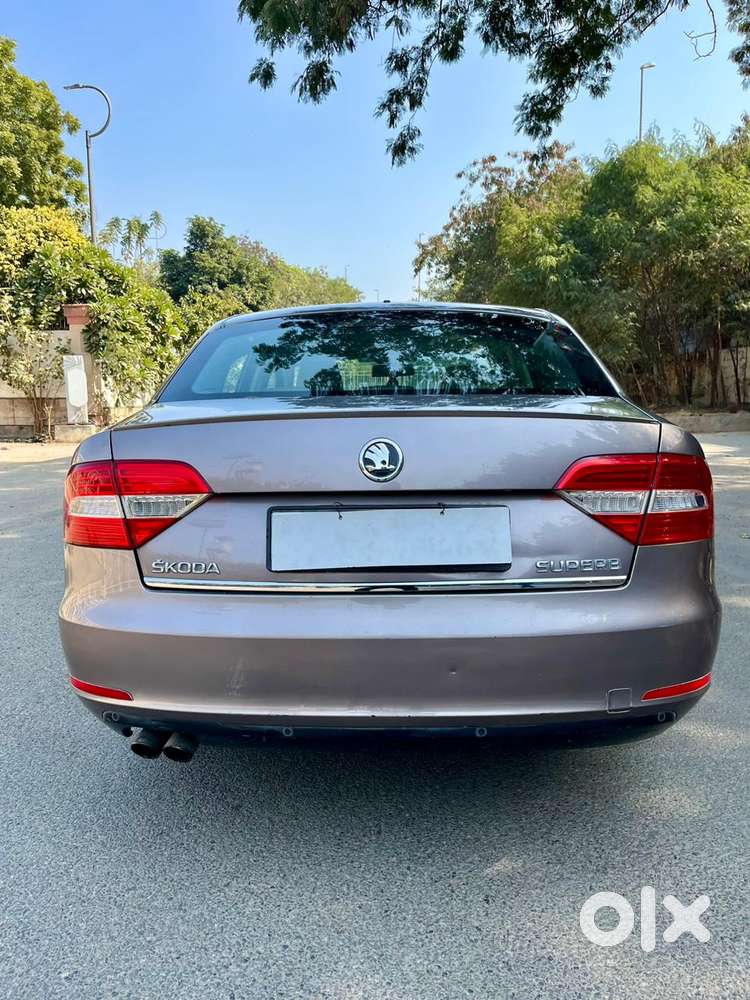 Skoda Superb Elegance 1.8 Tsi At, 2014, Petrol